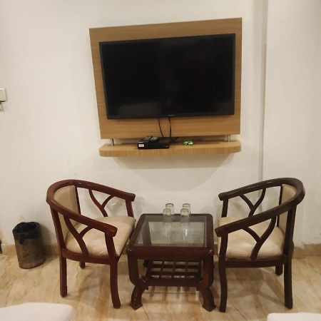 Adb Rooms Hotel Indo Continental Нью-Дели Экстерьер фото