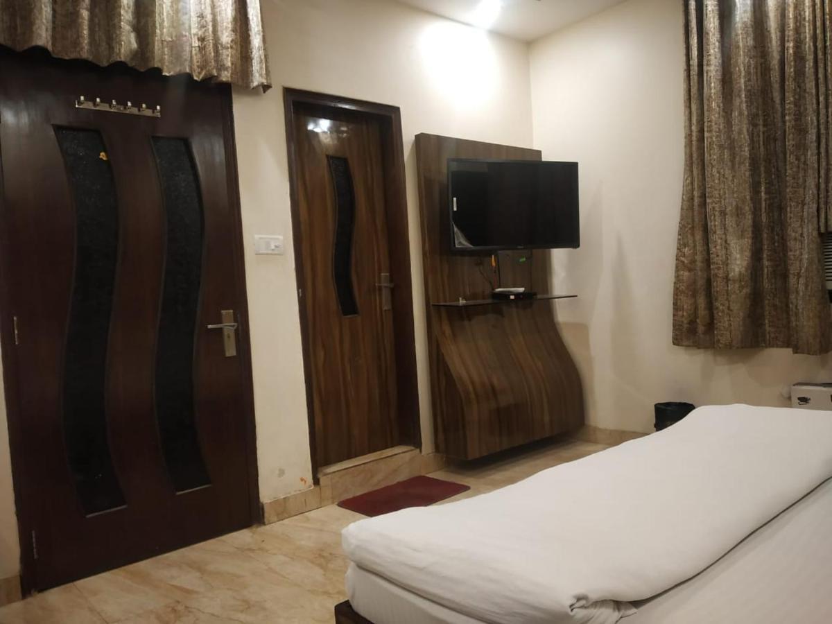 Adb Rooms Hotel Indo Continental Нью-Дели Экстерьер фото
