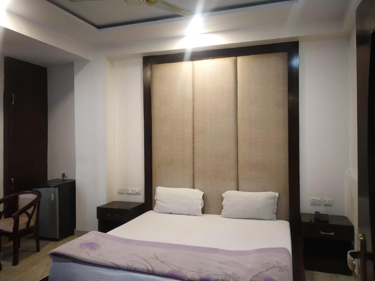 Adb Rooms Hotel Indo Continental Нью-Дели Экстерьер фото