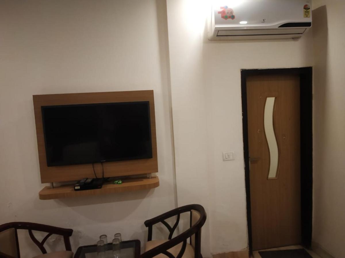 Adb Rooms Hotel Indo Continental Нью-Дели Экстерьер фото