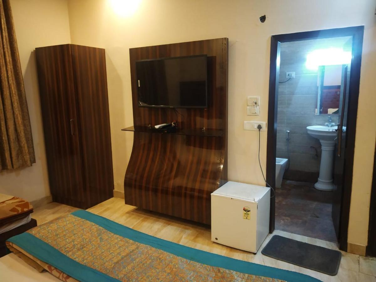 Adb Rooms Hotel Indo Continental Нью-Дели Экстерьер фото